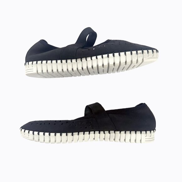 Eric Michael Italian Nubuck Sz 8.5 Mary Jane Flats Black Perforated Y2K Ballet - Picture 5 of 11